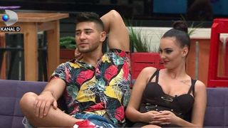 Bogdan Mocanu spune adevărul despre "relaţiile intime" cu Bia şi Larisa! Concurentul de la Puterea Dragostei aduce dovezi