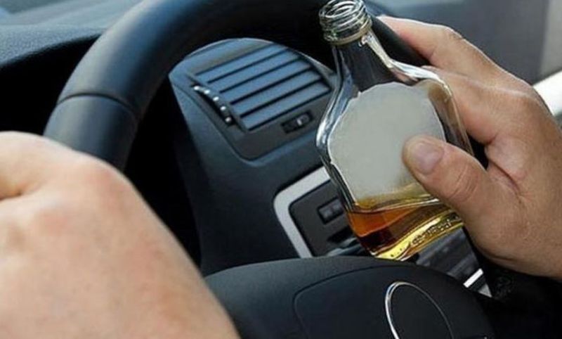 Ipostaza nedorită a unui conducător de microbuz școlar. Prins în stare de ebrietate la volan