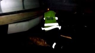 Accident la locul de muncă. Un muncitor cu capul zdrobit de un vagon