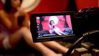 Fete bătute și obligate să se prostitueze. Printre ele sunt și minore