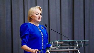 Fostul ofiţer propus de Viorica Dăncilă ca ministru de Interne are o pensie de 7.600 de lei pe lună, la doar 40 de ani! Daniel Chirilă a lucrat pentru celebra "Doi și-un sfert"!