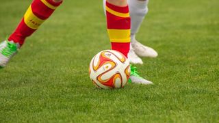 Povestea cutremurătoare a fotbalistului care s-a sinucis. Ce a găsit &icirc;n telefonul iubitei lui &icirc;naite să recurgă la gestul cumplit