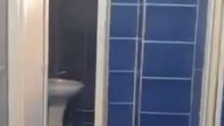 Școala de la Clejani reabilitată după dezastrul provocat de cei 3 copii. Elevii din nou la cursuri de azi