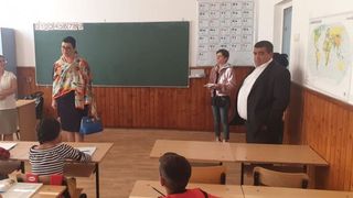 Școala de la Clejani reabilitată după dezastrul provocat de cei 3 copii. Elevii din nou la cursuri de azi