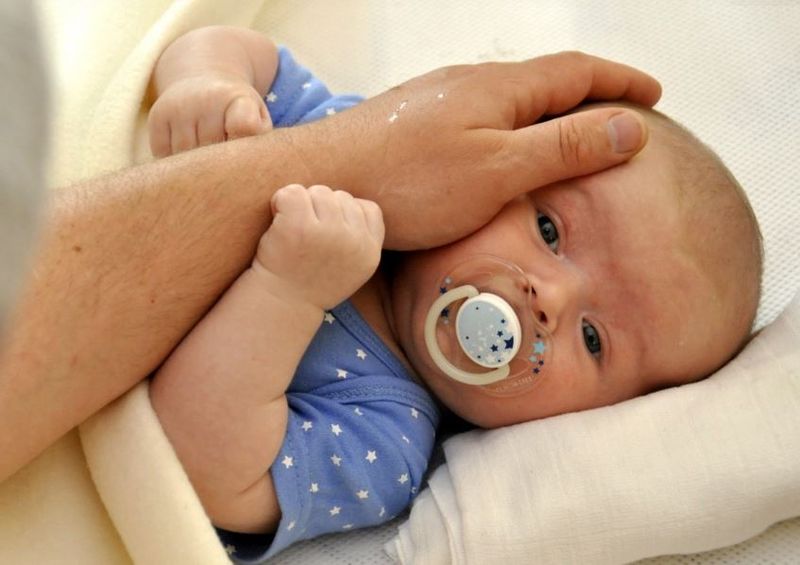 Povestea excepțională a unei tinere care se pregătea să devină mamă. Ce avea în burta care îi creștea încontinuu