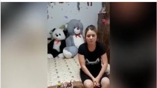 Mama Alexandrei Măceșanu, gest cutremurător în ziua în care adolescenta ar fi împlinit 16 ani! Femeia, în lacrimi: "Ți-am făcut și tort, ți-am luat și ursulețul pe care ți-l doreai!"
