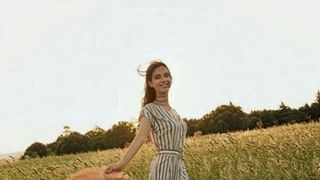 İrem Helvacıoğlu, actrita care o interpreteaza pe eroina serialului "Lacrimi la Marea Neagră"