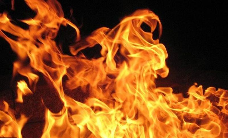 Gestul șocant al unei tinere de 24 de ani. Fata s-a autoincendiat, motivul este uluitor