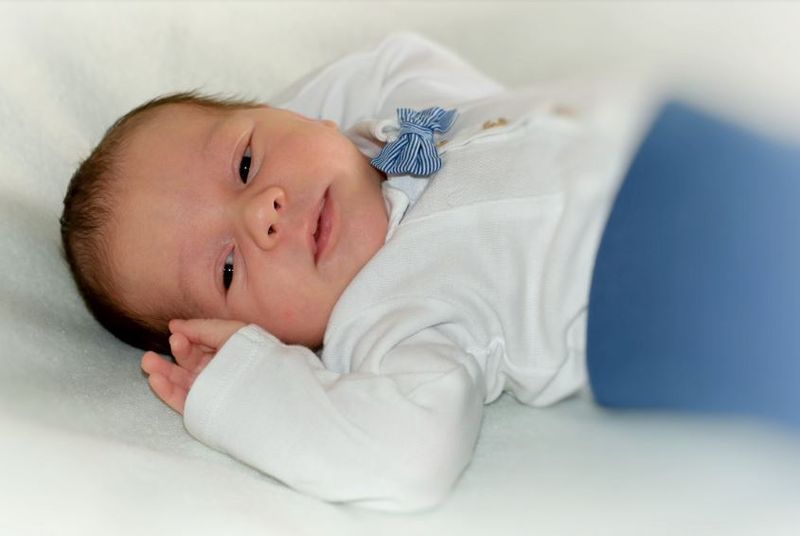 Particule din aerul poluat, descoperite în placente. Cum îi afectează pe bebeluși?