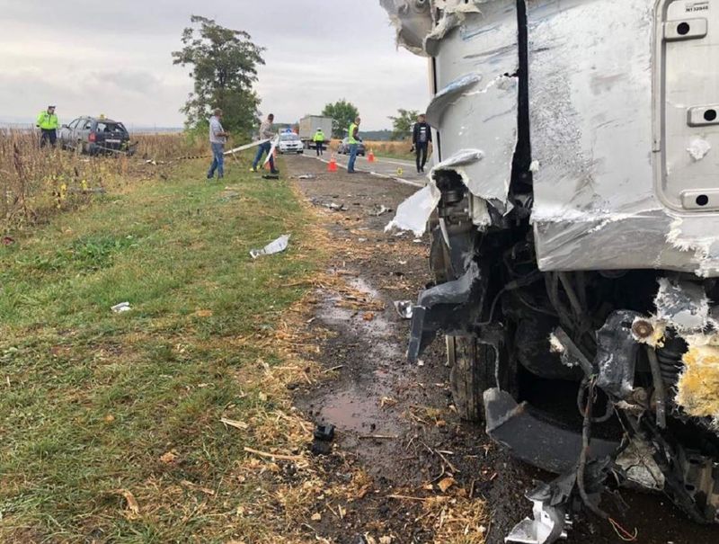 Fetița de 9 ani care a murit în accident se afla alături de mama ei și urmau să ajungă la medic la Botoșani