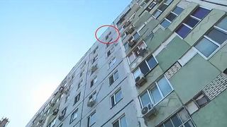  Anton a murit după ce a sărit de la etajul nouă