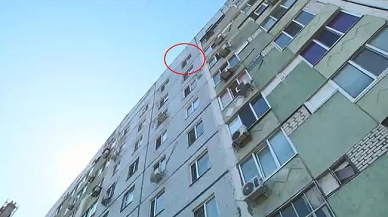  Anton a murit după ce a sărit de la etajul nouă