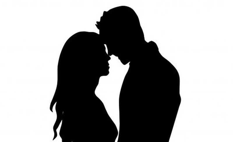 A făcut amor cu un bărbat în Budapesta și acum se simte oribil. Ce a pățit tânăra