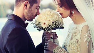 Povestea sfâșietoare a mirelui  lăsat cu ochii în soare în fața altarului. Ce s-a întâmplat cu mireasa