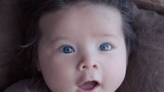 Mama activează &bdquo;hormonul iubirii&rdquo; al copilului. C&acirc;te femei știu de abilitatea asta?