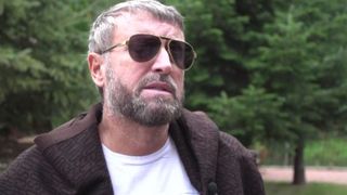 VIDEO | Imagini exclusive cu Cătălin Botezatu. Creatorul de modă se reface după ce a trecut pe l&acirc;ngă moarte