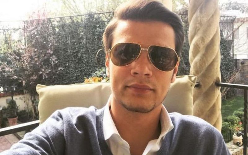 Mario Iorgulescu a fost scos din țară cu un avion privat. Băiatul a fost externat de la Spitalul Elias, din Capitală, și dus la o clinică din Italia, potrivit click.ro.