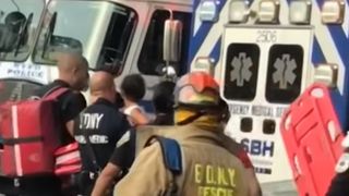 Tragedie: Și-a luat fiica în brațe și s-a aruncat în fața metroului