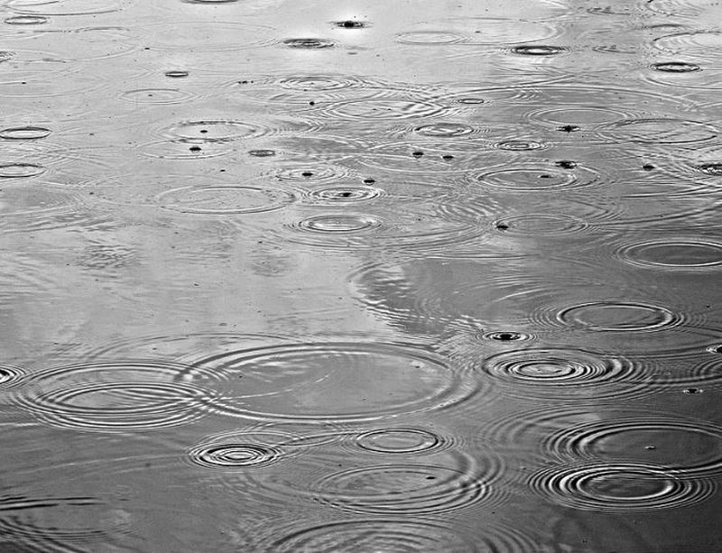 Vreme ploioasâ în țară. Cod galben de ploi, începând de joi dupâ-amiază