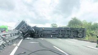 Un rom&acirc;n din Italia implicat &icirc;ntr-un accident de TIR