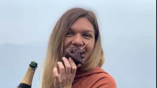 Halep sărbătorește! A deschis șampania la Marele Zid Chinezesc