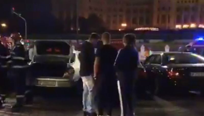 Accident de proporții în centrul capitalei. Șapte mașini au fost implicate, iar printre victime se află și doi copii