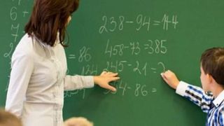 „Iubita mea, hai la cimitir!”-umilința înfiorătoare la care a fost supusă o profesoară în timpul orei, chiar de o elevă