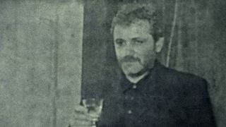 Povestea incredibilă a lui Liviu Dragnea și a cârciumei din tinerețe. Era vânzător de bere