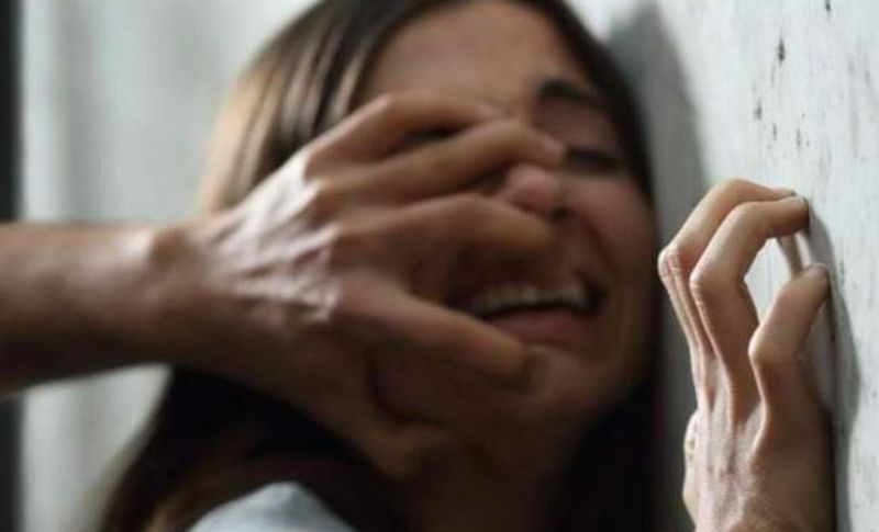 Live cutremurător pe Facebook. Pe filmare se aud strigătele de disperare, în timp ce era violată, într-un club