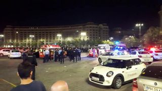 Împușcături în Piața Constituției: Un bărbat a murit - VIDEO