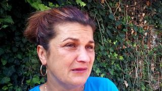 VIDEO | Mama Luizei Melencu s-a prezentat la sediul Poliţiei Române pentru a-i fi prelevate probe biologice