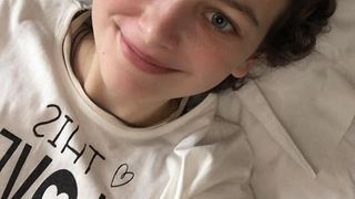 Teodora avea numai 15 ani și era fiica părintelui Florin Stamate. A fost răpusă de o boală cruntă