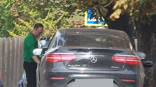 Alexandru Cumpănașu deține un Mercedes de 100.000 &euro; și are șofer la cheremul lui. Ce secrete ascunde unchiul Alexandrei Măceșanu