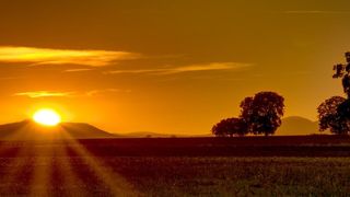 Octombrie nu va mai fi la fel! Ne așteaptă o lună de neuitat în România. Mercurul urcă semnificativ în termometre