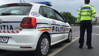 Urmărire ca-n filme pe șosea. Nu are frică de moarte, a fost prins cu cu 166 și 236 de km/h, &icirc;n timp ce fugea de poliție