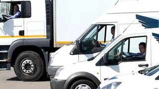 Sediul Fan Courier din Ştefăneşti, evacuat după ce directorul instituţiei a primit un e-mail care anunţa că un colet va exploda