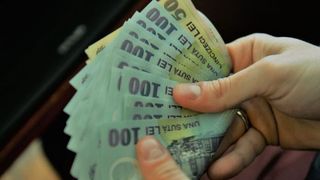 710 lei pentru fiecare familie cu copii antepreșcolari. Vezi cine primește banii de la stat