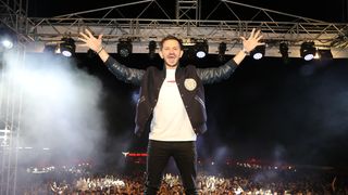 Cunoscutul DJ Burak Yeter vine la The Artist Awards!