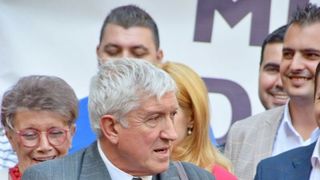 Avere Mircea Diaconu. Candidatul la alegeri prezidențiale 2019 deține un "grajd personal" din 1974