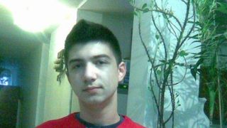 Mama elevului olimpic ucis din Ferentari e devastată la parastasul de 7 ani al lui Andrei: ”Cel ce i-a luat viața băiatului meu trăiește fericit în libertate!” EXCLUSIV