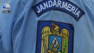 VIDEO | Jandarmul cu apucături bolnave, pericol pe internet. A &icirc;ncercat să profite de un copil de 15 ani