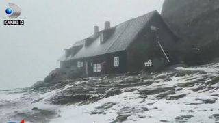 VIDEO | Prima ninsoare &icirc;n Rom&acirc;nia! Imagini de la B&acirc;lea Lac