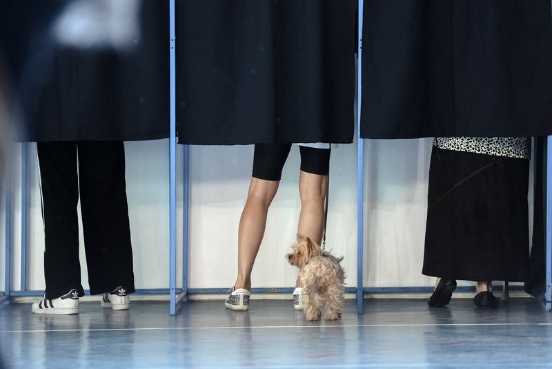 Primă listă a secţiilor de vot din străinătate. MAE: Vor fi transmise noi propuneri după identificarea spaţiilor adecvate şi obţinerea acordului statului de reşedinţă