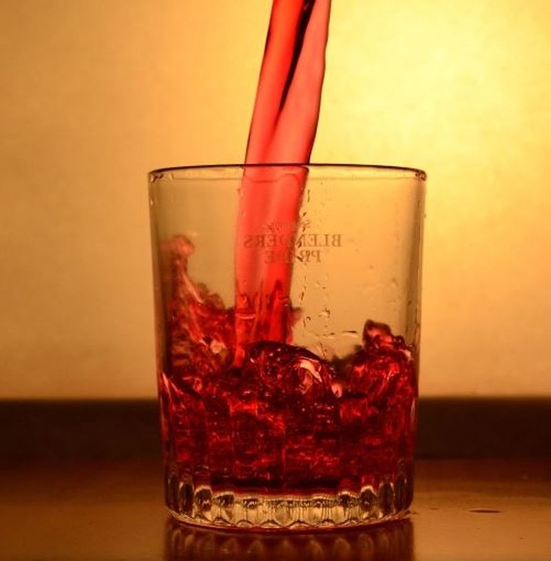 Povestea tulburătoare a mamei care a intrat în comă trei zile, după ce a băut suc acidulat. Motivul este uluitor