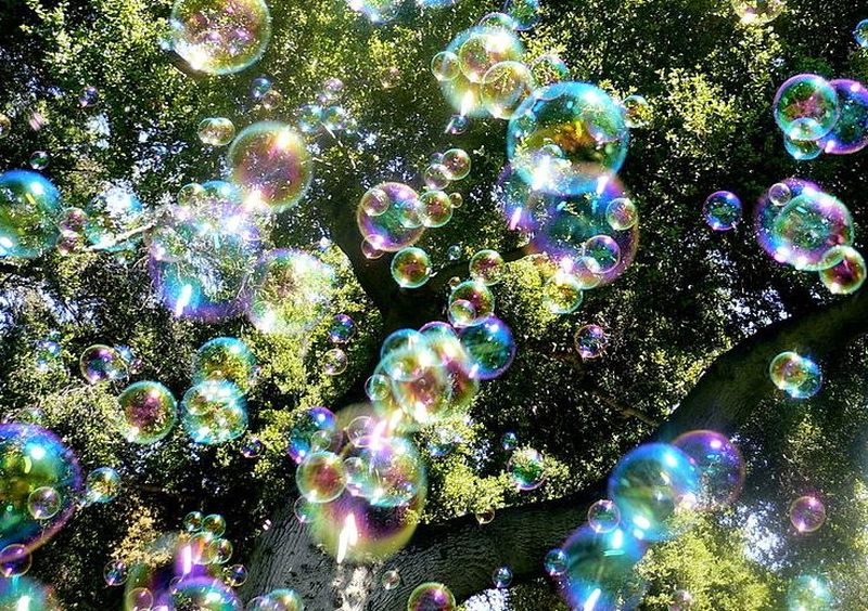 Cazul uluitor al unui copil de 2 ani. A ajuns la spital după ce a înghițit săpun lichid ca să facă baloane