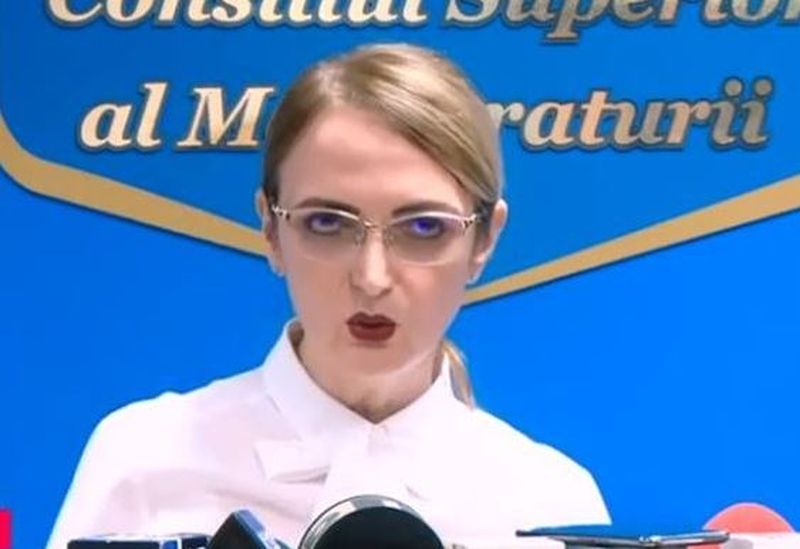 Preşedintele CSM sesizează Curtea Constituţională cu privire la acţiunile ministrului Justiţiei, Ana Birchall