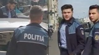 VIDEO | Polițiști luați la rost de un bucureștean, după ce și-au parcat mașina pe trecerea de pietoni