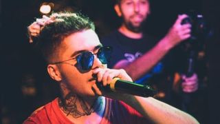 Lino Golden, împușcat cu un pistol cu bile în timpul unui concert la Huși