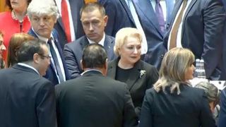 Votul asupra moţiunii de cenzură s-a &icirc;ncheiat. Urmează numărarea voturilor