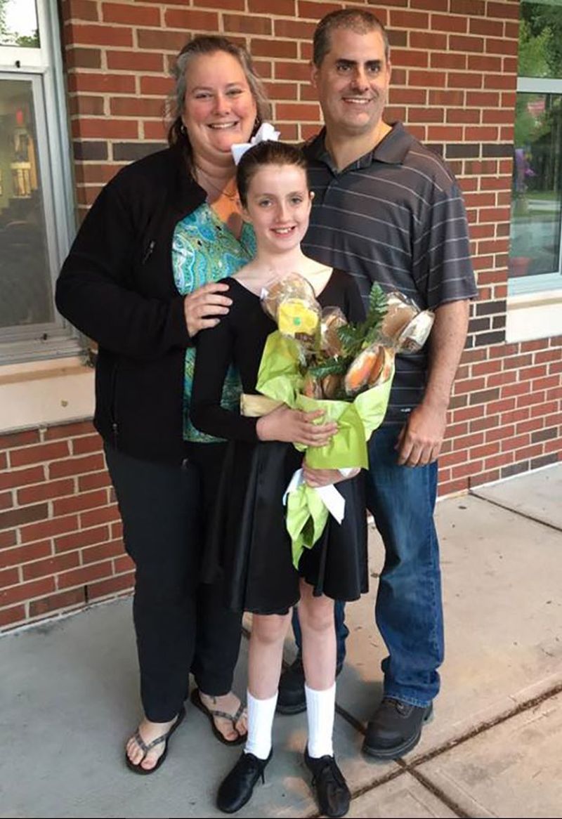 Tragedie în familia unui scriitor. Și-a ucis soția și copiii, apoi s-a sinucis